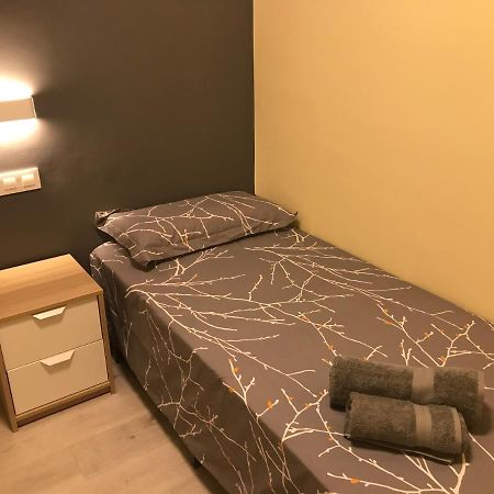 Cerdanyola Centro Apartment Серданьола дел Валес Екстериор снимка
